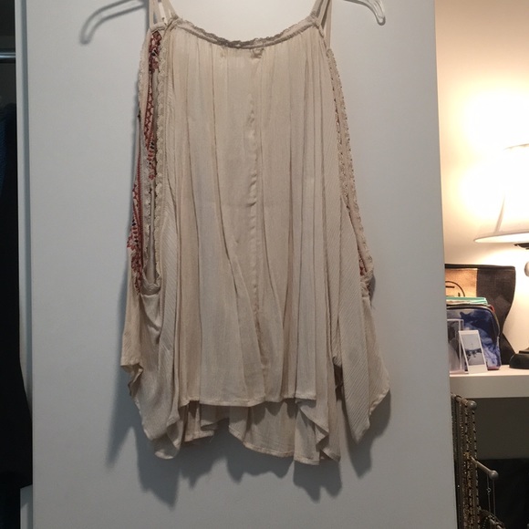 Boho top. Size small - Picture 4 of 4